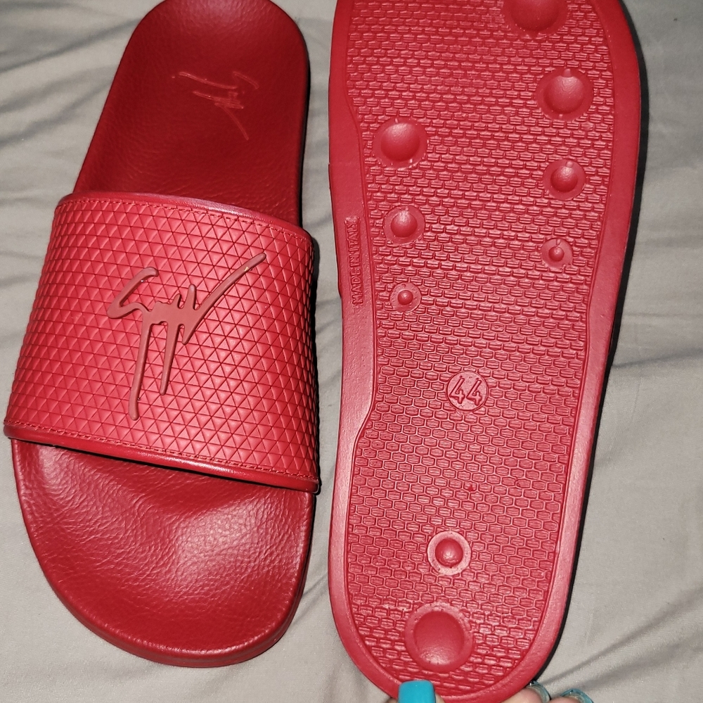 GIUSEPPE SLICES
